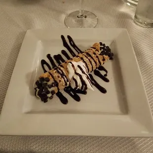 Cannoli was deliciousness!