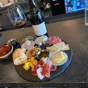 Charcuterie, 6 items + sun-dried tomatoes and onion jam