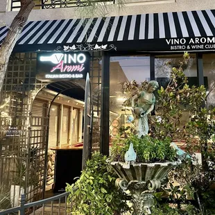 Entrance to the restaurant right next-door to the Americana restaurant.