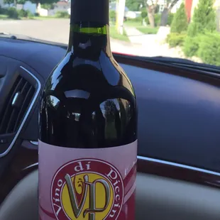 "Fritz's Red" The Concord grape aroma smells like Grape hubba bubba gum...tastes like it too!