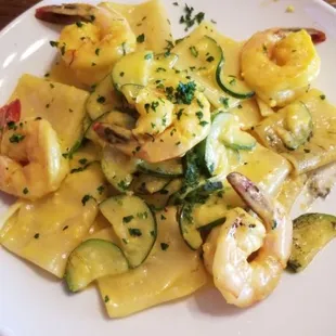 Paccheri Gamberi, zucchine and saffron.