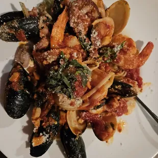 Lots of seafood yummy!