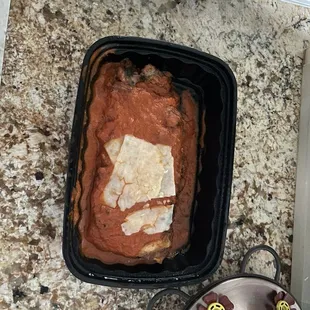 Does this look like $20 worth of  Angelos Lasagna? I could have went to Kroger and got Swanson lasagna better than this.