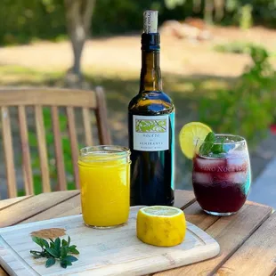 Amador Sunset
3 oz Almirante
2 oz orange juice
cinnamon
mint
(lemon slice/rind is a nice touch)
Serve over ice