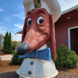 I forgot to ask the story of this Doggie. It has D/D on his hat.