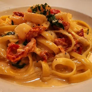 Fettuccine Vino Santo ($28).