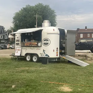 Rotating food trucks schedule