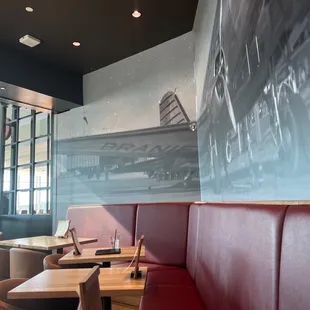 Vino Volo seating area. Jazz in background.