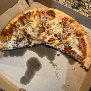Deluxe Pizza