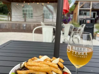 Bella Terra Vineyards