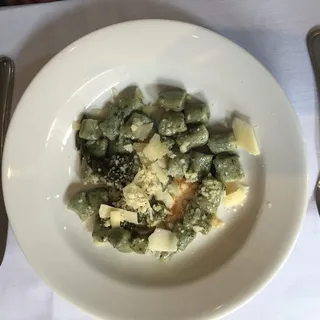 Nudi Verdi di Ricotta alla Salvia