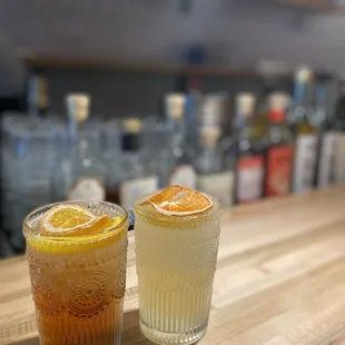 L: SICULO, Rossi D&apos;Angera Vermouth, Orange Bitters, Sparkling Wine 14 R: SORRENTO, Organic Limoncello, Tonic water, Sparkling Wine 14