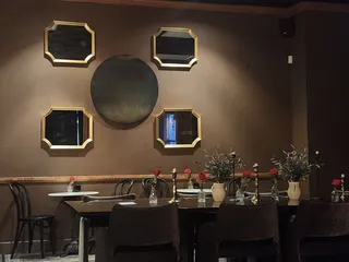 Edith Cocktail Bar
