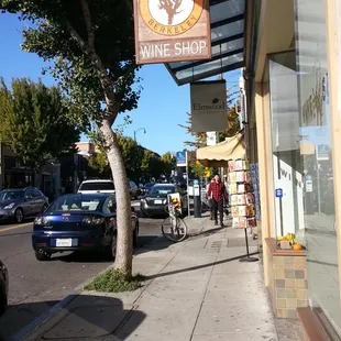 a sign for a wine shop