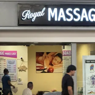Royal Massage Vintage Faire Mall