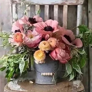 Vintage Chair / Antique bucket