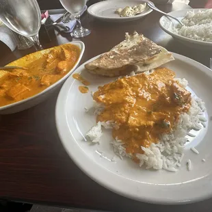 Garlic Naan and Chicken Tikka Marsala