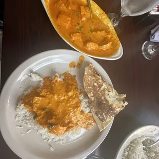 Garlic Naan and Chicken Tikka Marsala