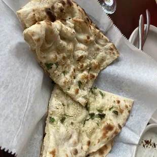 Garlic naan