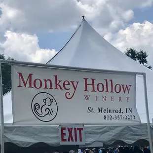 Monkey Hollow Winery