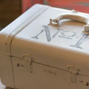 White Case that can be used for so many things