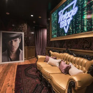 Vintage Rock Club entry way lounge area