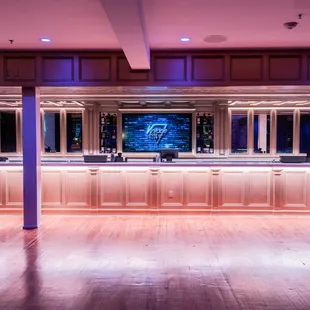 Vintage Rock Club - bar open space