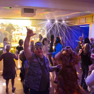 Vintage Rock Club Woodstock party - dance floor
