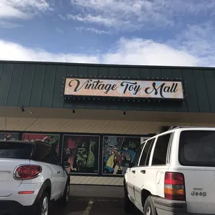 Strip mall signage