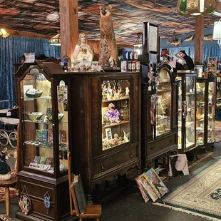 Inside Vintage Trixie