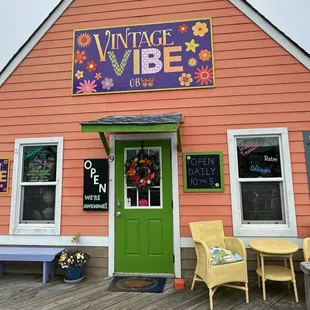 Vintage Vibe OBX