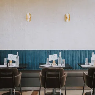 Enjoy small plates to nibble on in an inviting ambience that is modern but with an eclectic vintage vibe