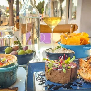 Coconut Curry Halibut Chowder, Mushroom Pate, Mediterranean Olives, French Onion Dip