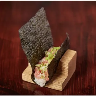 Tuna Handroll