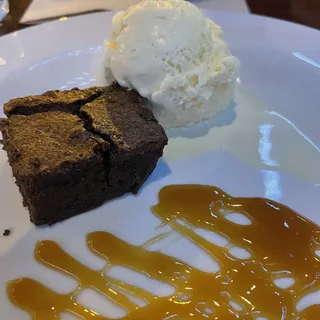 Warm Chocolate Cake