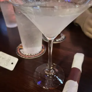 a martini with ice in it