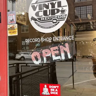 Vinyl Cup Omaha