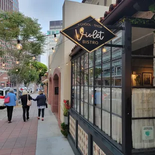 Violet Bistro LA