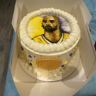 Such an amazing birthday cake!! Beautiful and delicious! Kobe is my husband's favorite so this cake was very special to him.