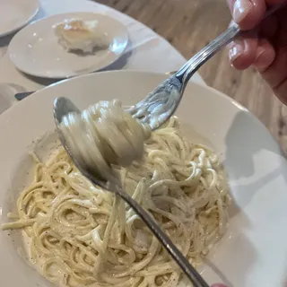 Fettuccine Alfredo