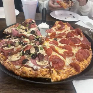 Half pepperoni half combo !