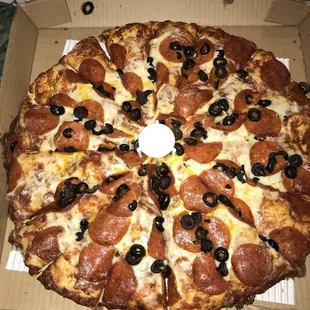 Large Pepperoni &amp; Black Olive