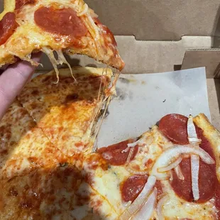 food, pizza