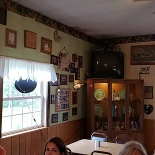 Poorly decorated