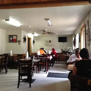 sushi and sashimi, interior