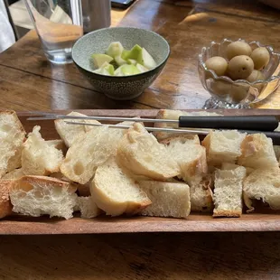 Bread basket, potatoes, and add on apples for fondue