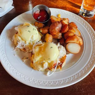 Dungeness Crab Eggs Benedict