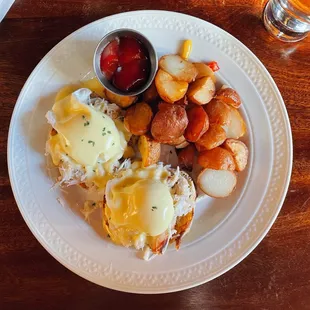 Dungeness Crab Eggs Benedict