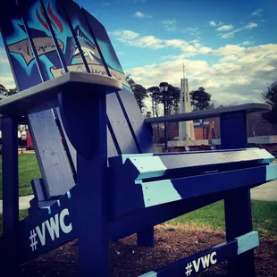Marlins BIG chair outside of library