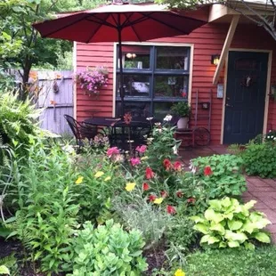 Quiet garden area and entrance  for our guests.